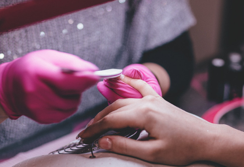 uñas de gel francesa