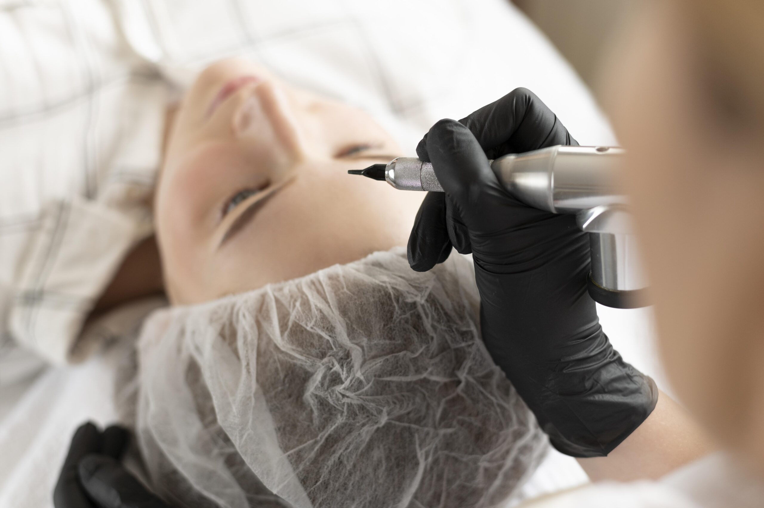 Tratamiento de microblading en Sadelva Valencia